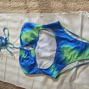 Sexy 2 tone bathing suit